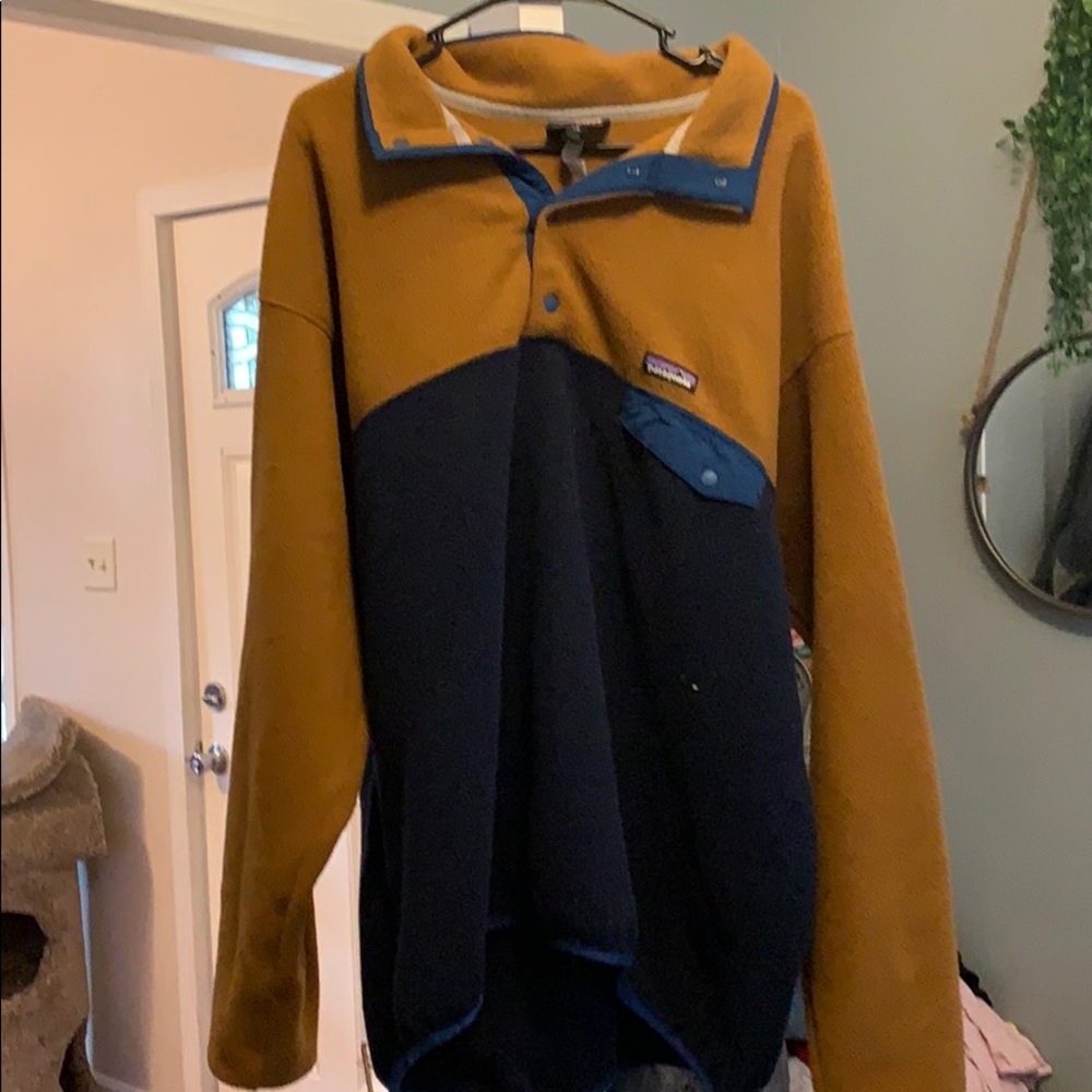 Patagonia snap pullover